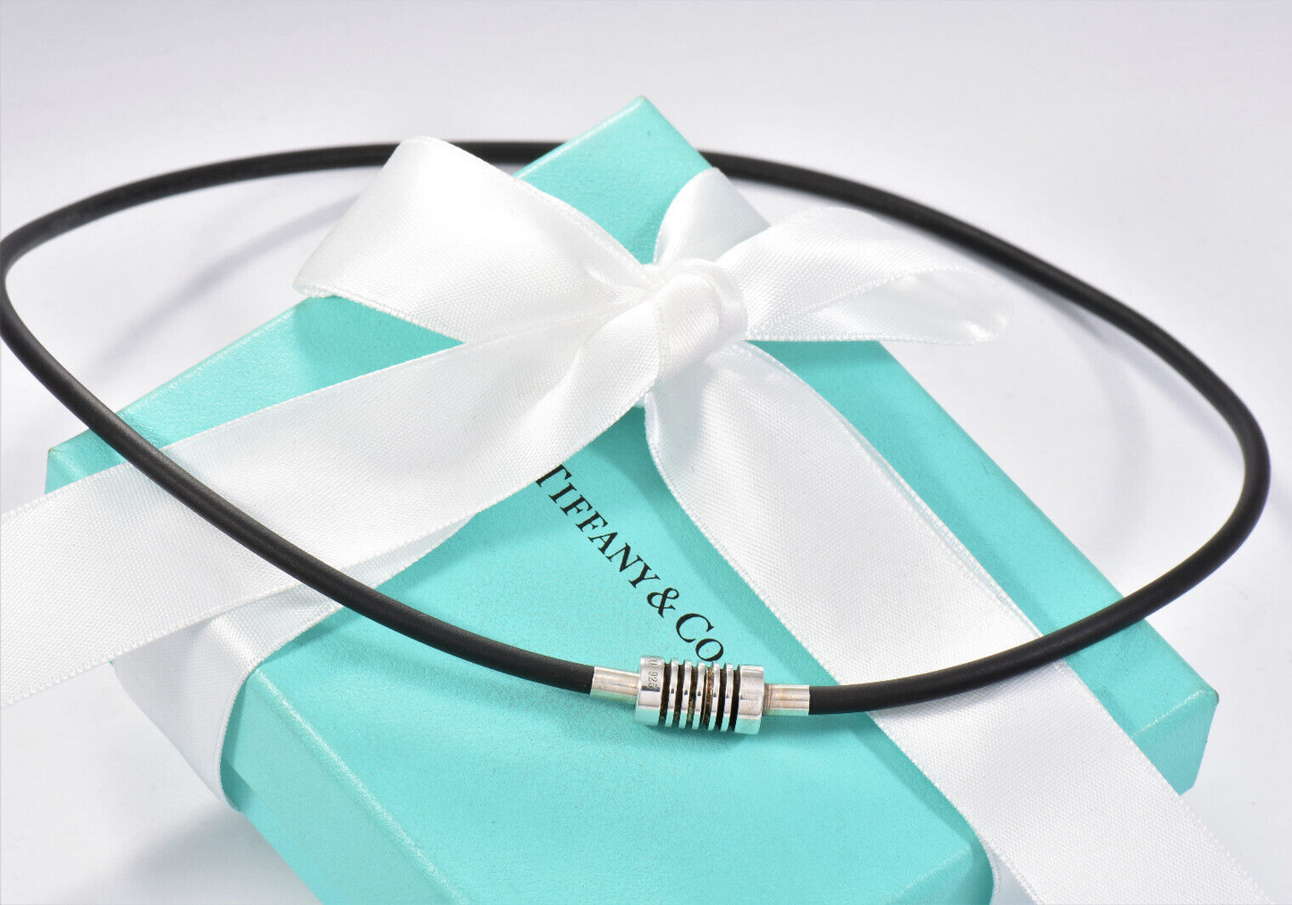 Tiffany & Co Silver Paloma Picasso Groove Rubber Surfer Choker Necklace in Pouch