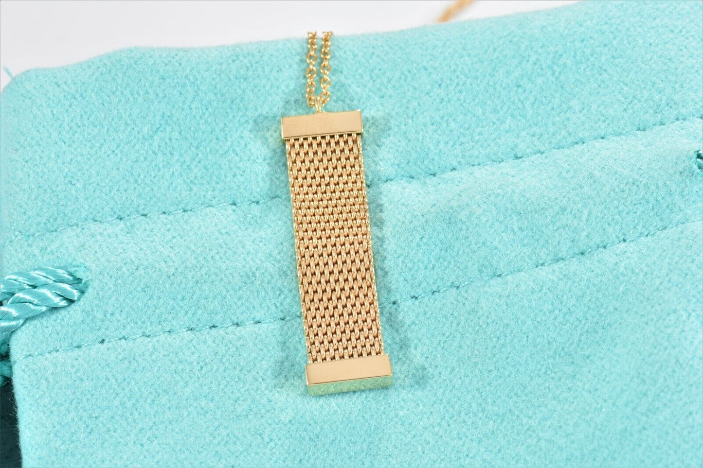 $2,600 Tiffany & Co Diamond 18K Yellow Gold Somerset Mesh Pendant Necklace Boxed