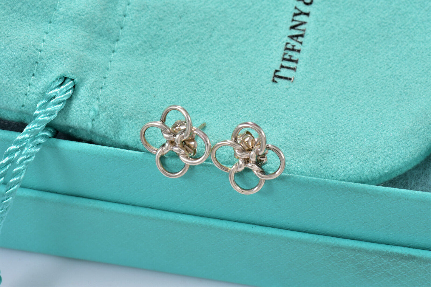 Tiffany & Co Sterling Silver Elsa Peretti Quadrifoglio Clover Stud Earrings Love