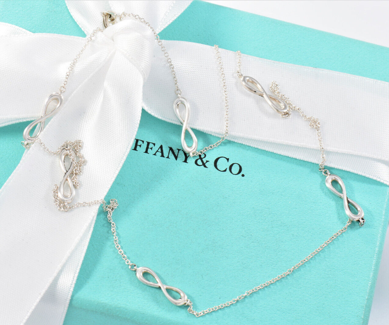 Tiffany & Co Silver Infinity Endless Link Pendant 18" Necklace & Box Pouch Charm