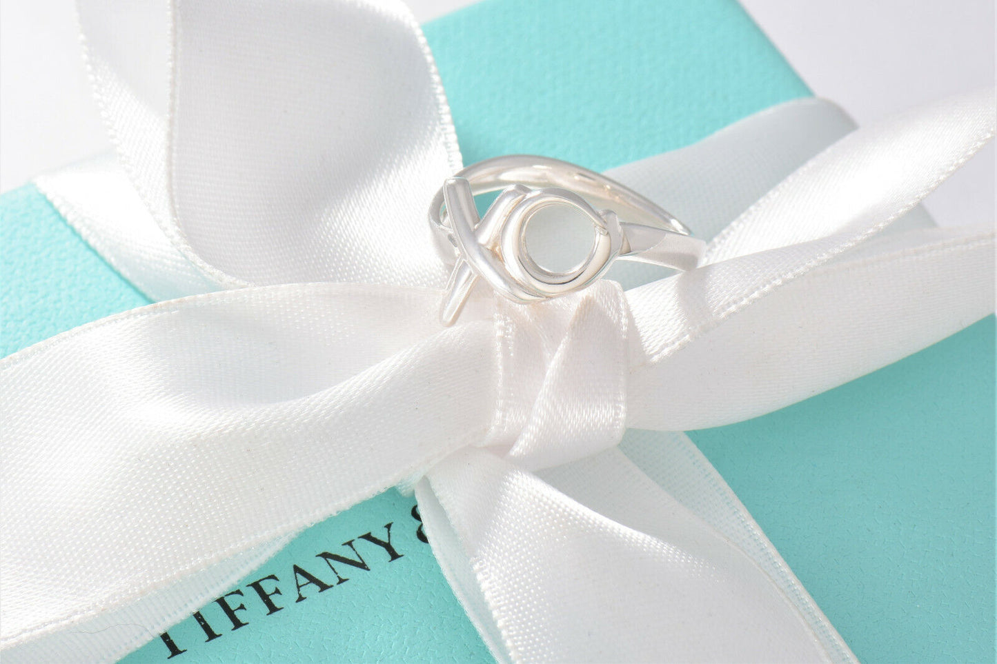 Tiffany & Co Silver Paloma Picasso Graffiti XO Ring Size 5 in Pouch Love Kisses