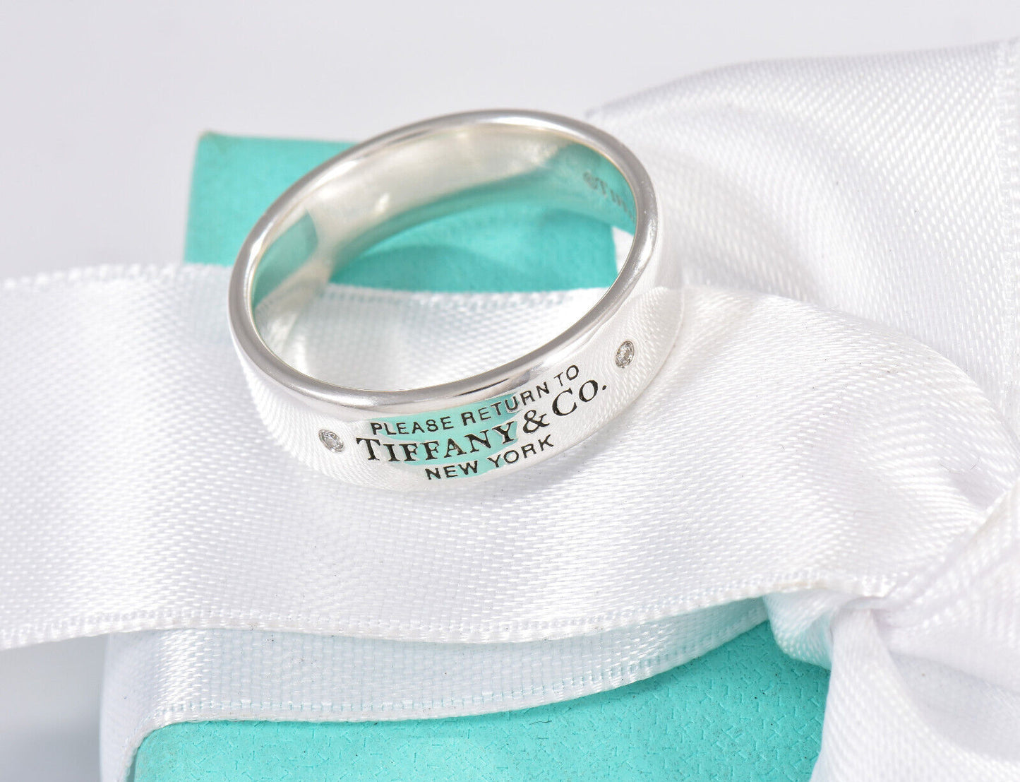 Return To Tiffany & Co Diamond Silver 6mm Narrow Signet Ring in Box Pouch Ribbon