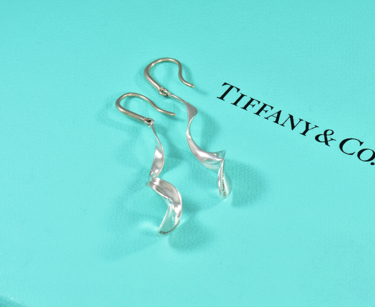 Tiffany & Co Sterling Silver Gehry Orchid Hook Drop Earrings & Pouch Rare Dangle