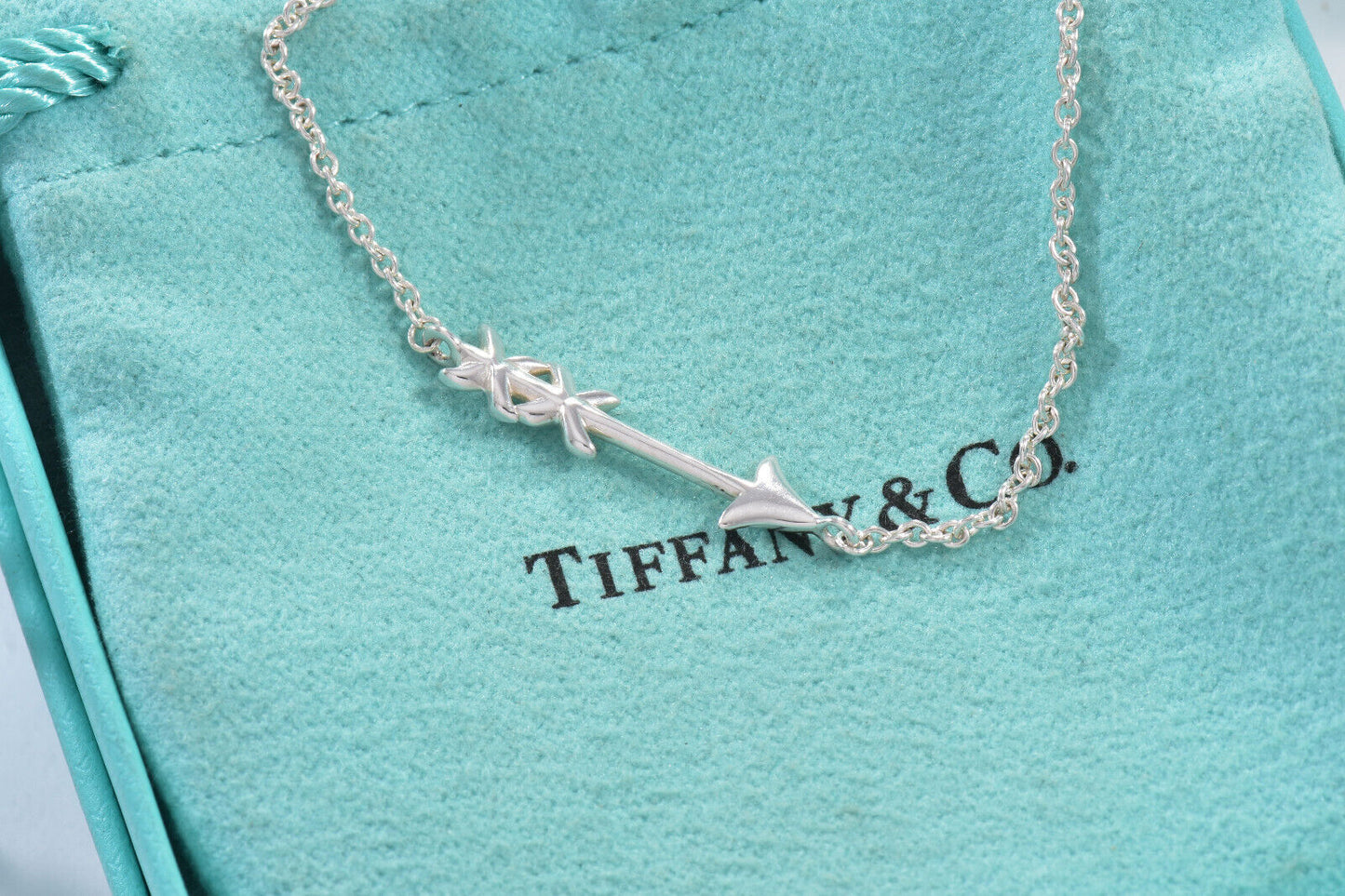 Tiffany & Co Silver Paloma Picasso Graffiti Arrow 7" Chain Bracelet in Pouch