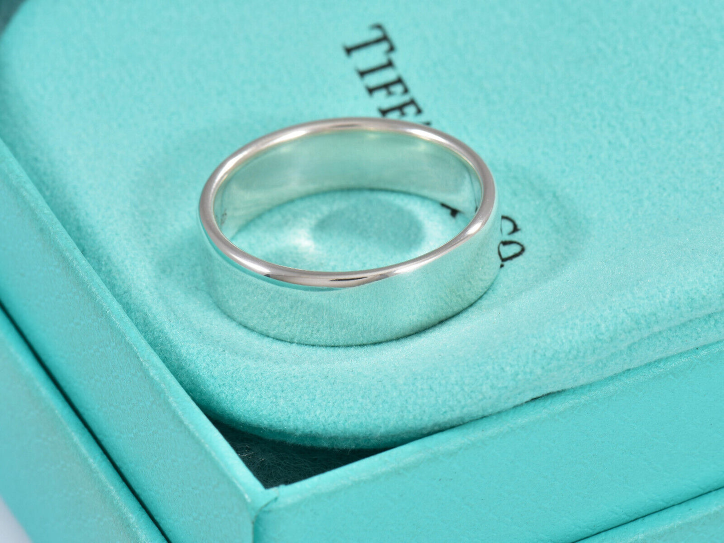 Return To Tiffany & Co Diamond Silver 6mm Narrow Signet Ring in Box Pouch Ribbon