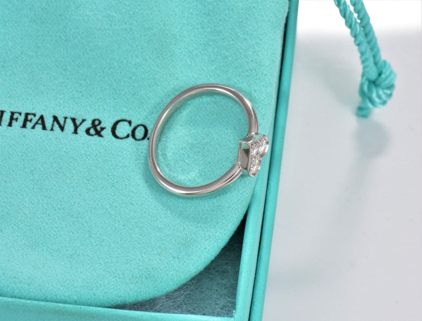 Tiffany & Co Platinum 3 Diamond .17ct Heart Ring Size 6 in Box Pouch Rare Lovely