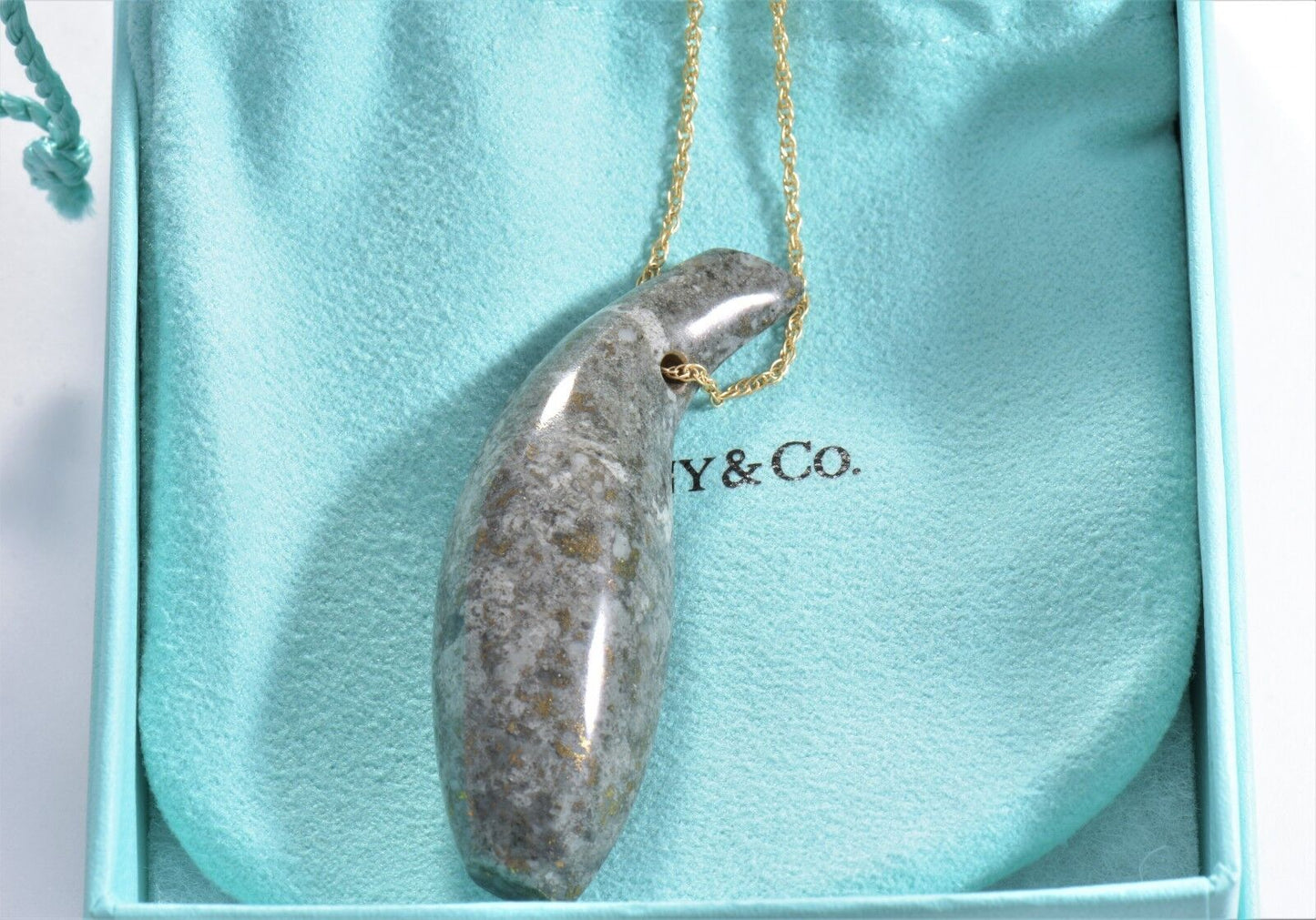 Tiffany & Co Frank Gehry Huge Jade Fish Pendant 18K Gold Chain Necklace Boxed