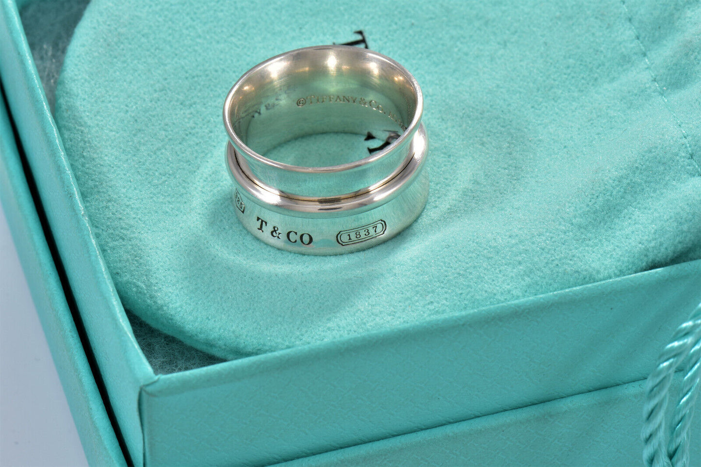 Tiffany & Co Sterling Silver 1837 Wide Concave Band Size 7 Ring in Pouch Unisex