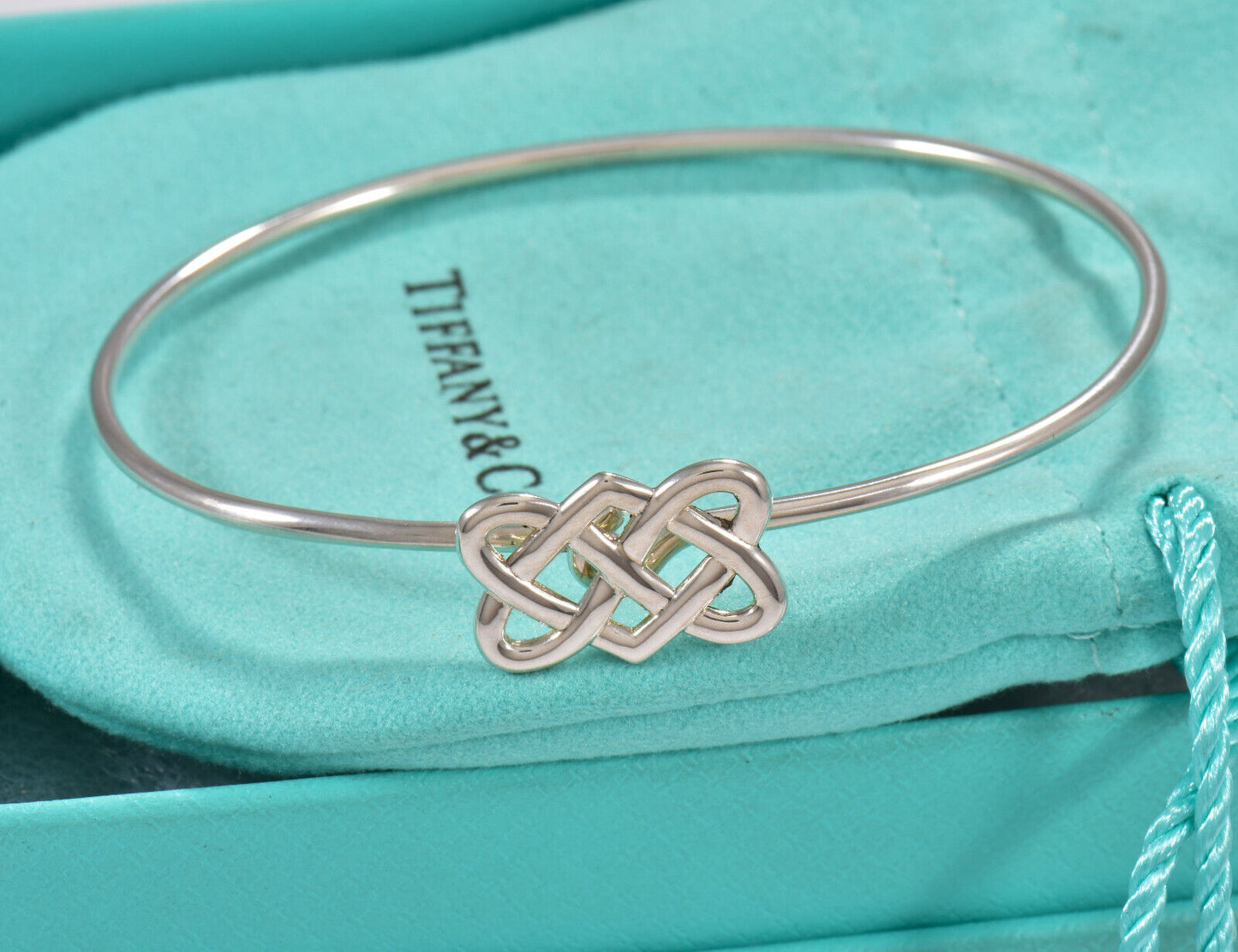 Tiffany & Co Silver Paloma Picasso Celtic Knot Hook 6.75" Bracelet Pouch Bangle