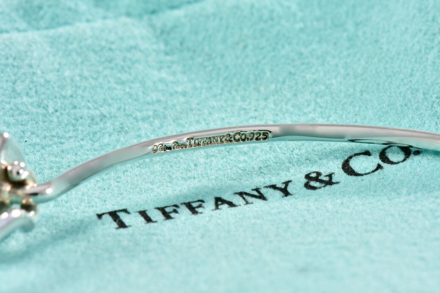 Tiffany & Co Picasso Silver Diamond Heart Bangle Hook 7.25" Bracelet & Box Pouch