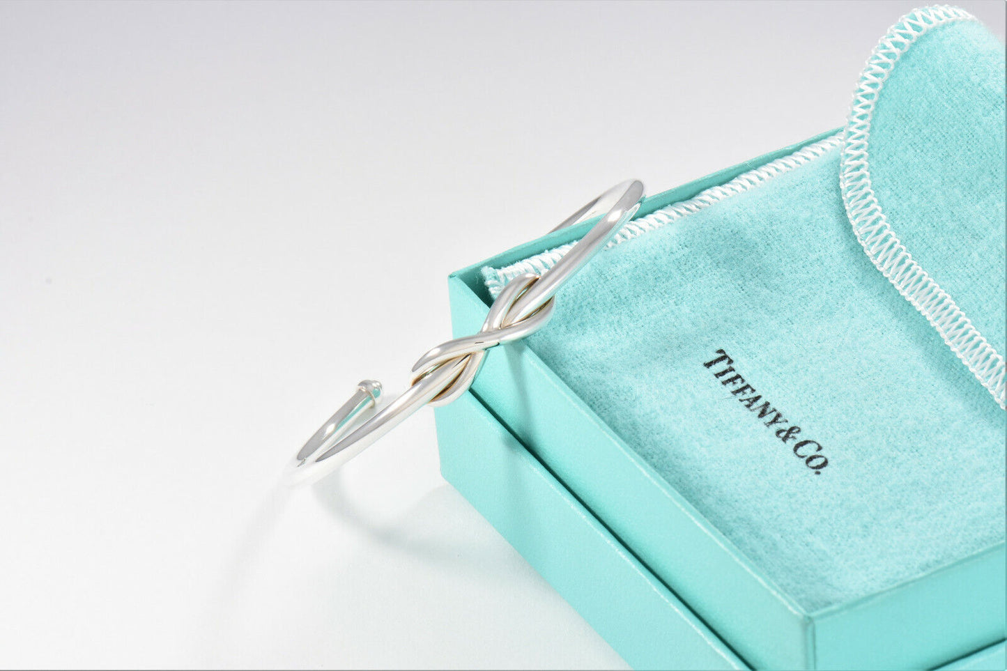 Tiffany & Co Sterling Silver Infinity Knot 6.75" Large Cuff Bracelet & Box Pouch