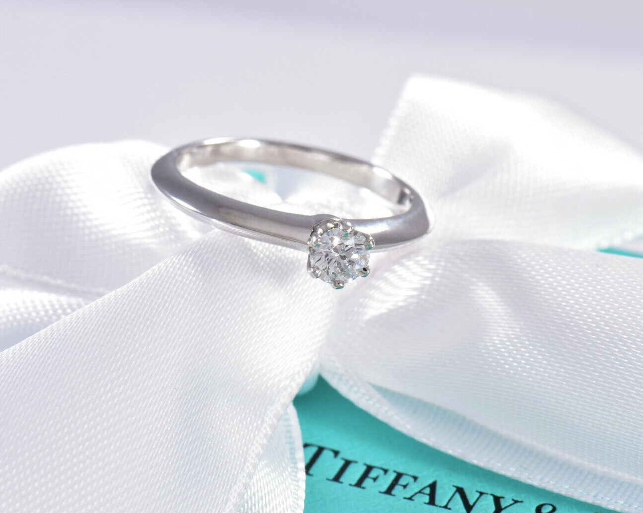 Tiffany & Co Platinum .22 ct Round Solitaire Diamond Ring Size 5 in Box Pouch