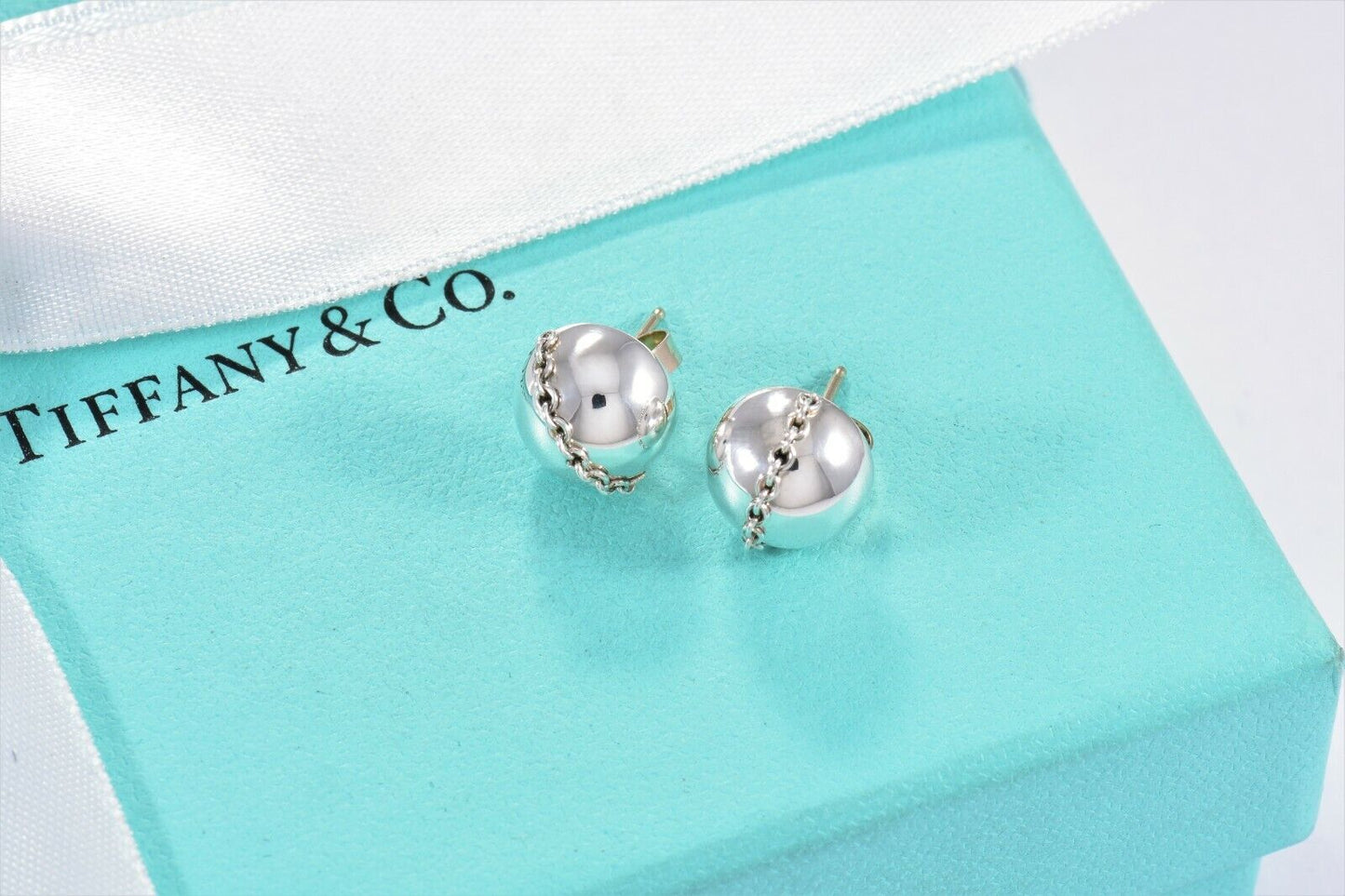 Tiffany & Co Sterling Silver HardWear Bolt Bead Stud Earrings & Box Pouch Ribbon