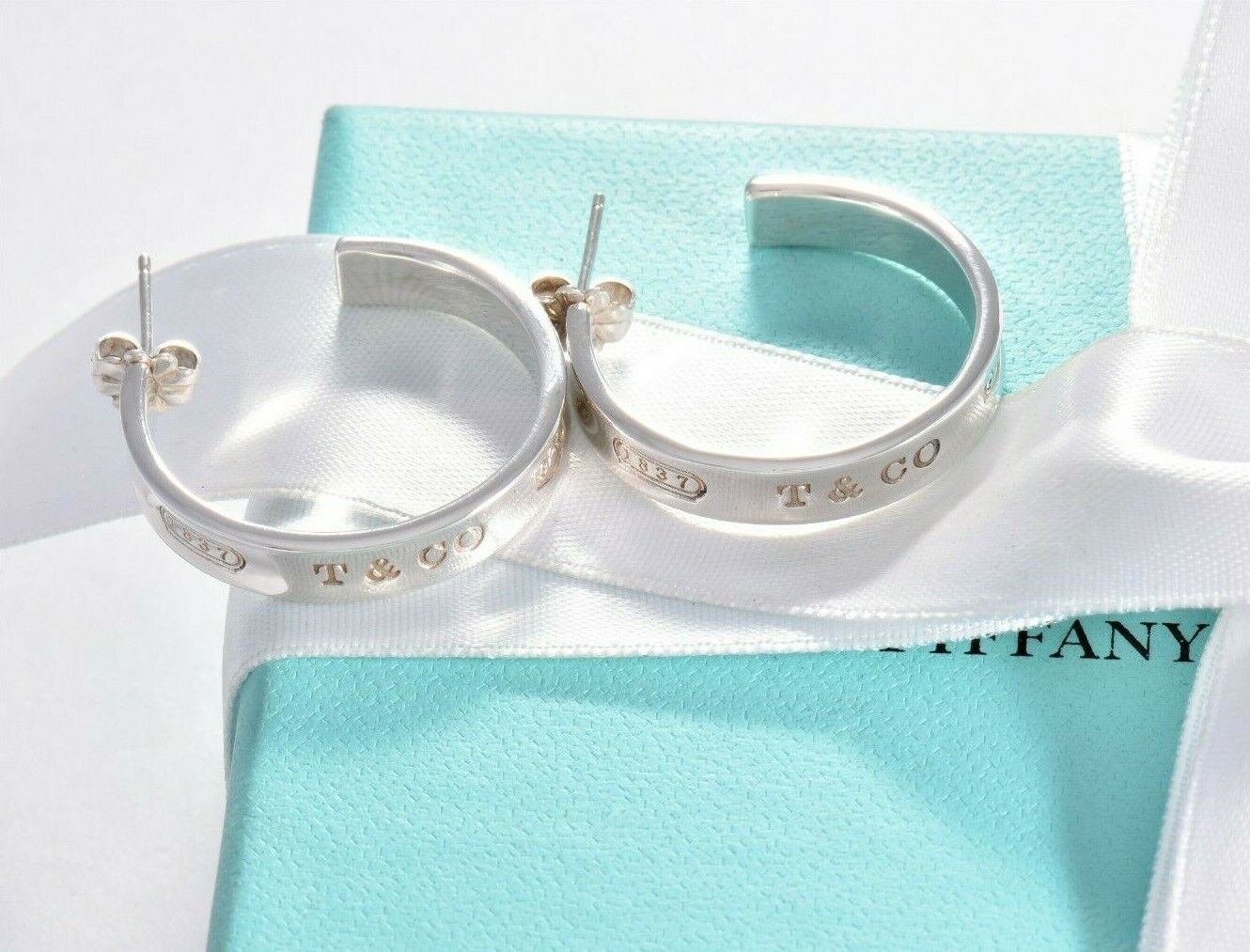 Tiffany & Co Sterling Silver 1837 28mm Wide Hoop Earrings Boxed 5mm Thick Rare