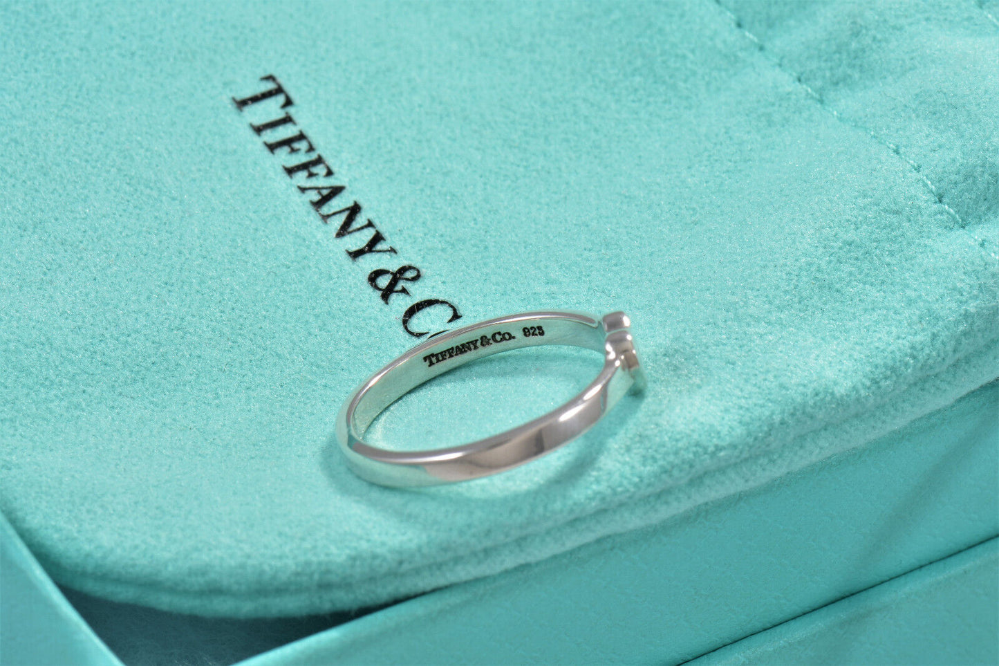 Tiffany & Co Diamond Silver Paloma Picasso Heart Stacking Band Ring Size 6 Pouch