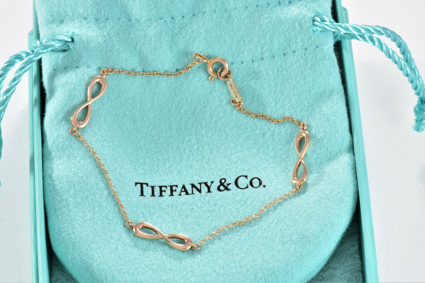 Tiffany & Co 18K Rose Gold Infinity Endless Chain Charm 6.5” Bracelet Rare & Box