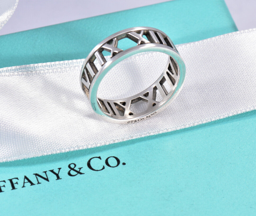 Tiffany & Co Silver Atlas Numeral Wide Open Stencil Band Ring Size 5.5 in Pouch