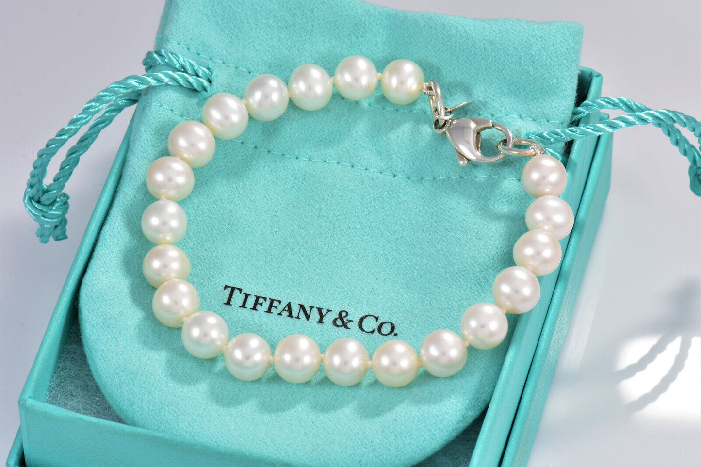 Tiffany & Co Sterling Silver 8mm Pearl Bead Bracelet 7.9" in Box Pouch Ribbon