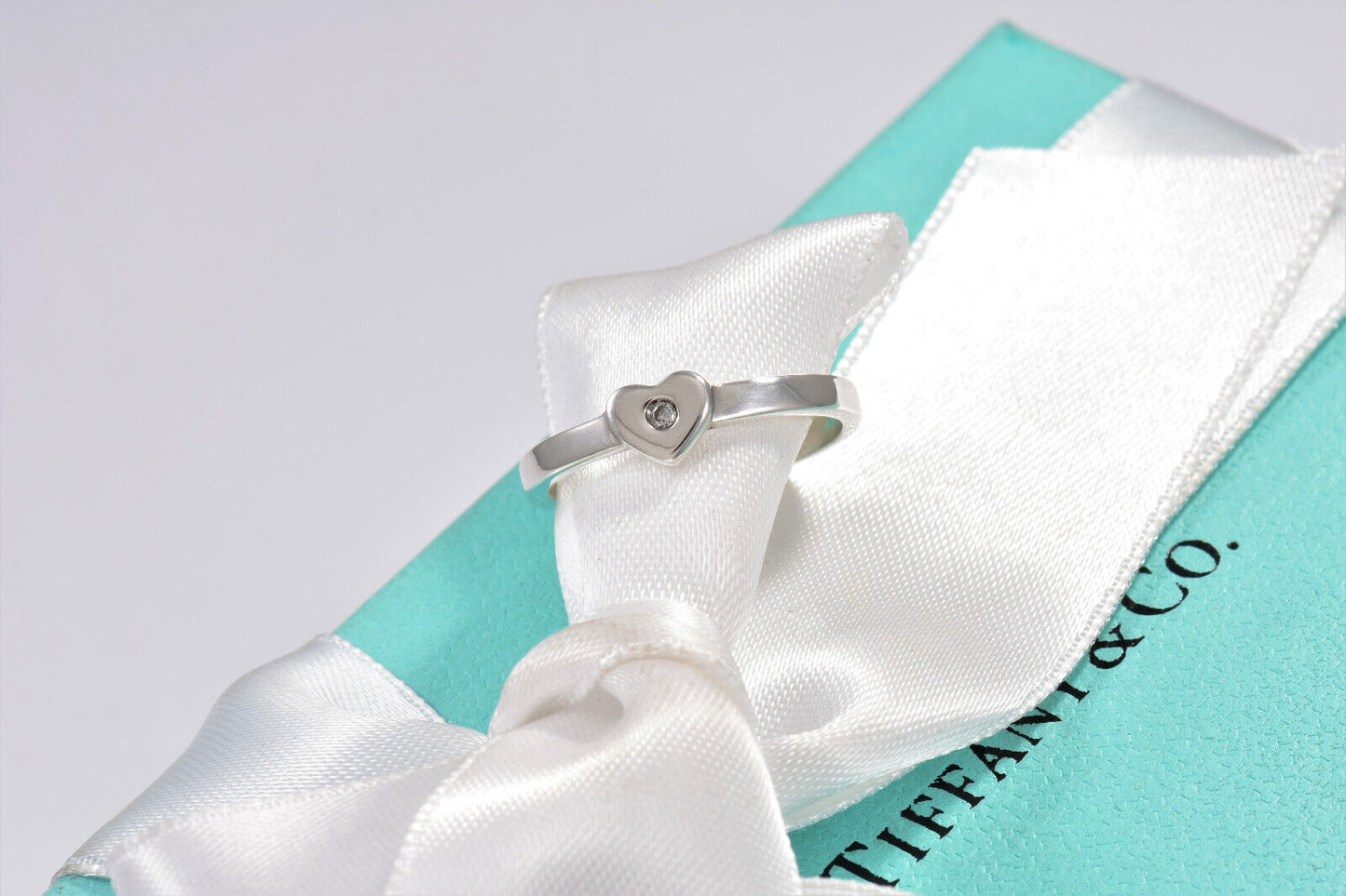 Tiffany & Co Diamond Silver Paloma Picasso Heart Stacking Band Ring Size 6 Pouch