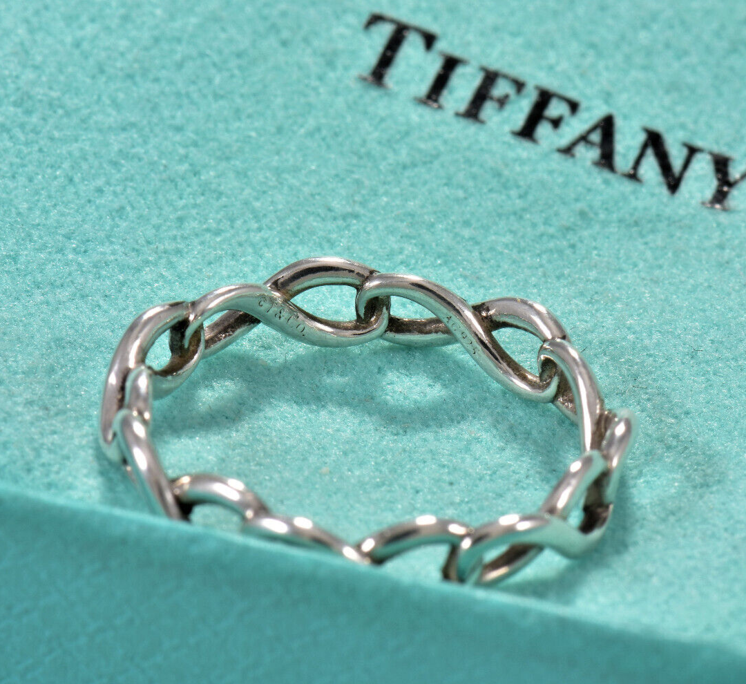 Tiffany & Co Silver Endless Infinity Narrow Band Ring Size 6 in Pouch Lovely