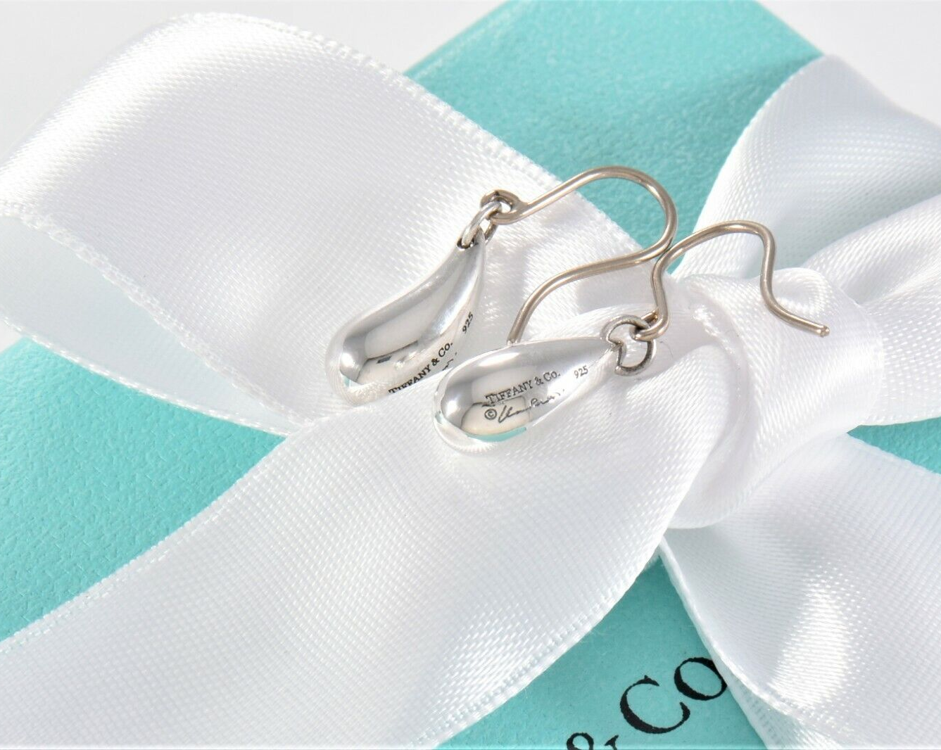 Tiffany & Co Silver Elsa Peretti Dangling Teardrop Hook Earrings in Box Pouch