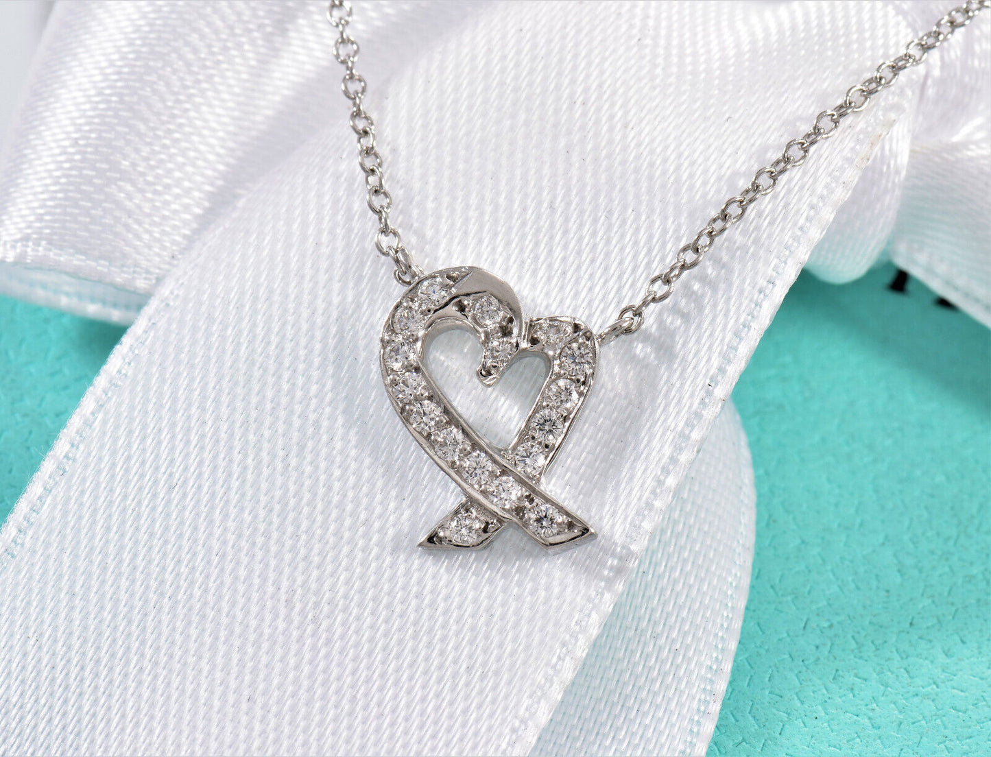 Tiffany & Co Diamond Platinum Paloma Picasso Loving Heart Necklace in Box Rare