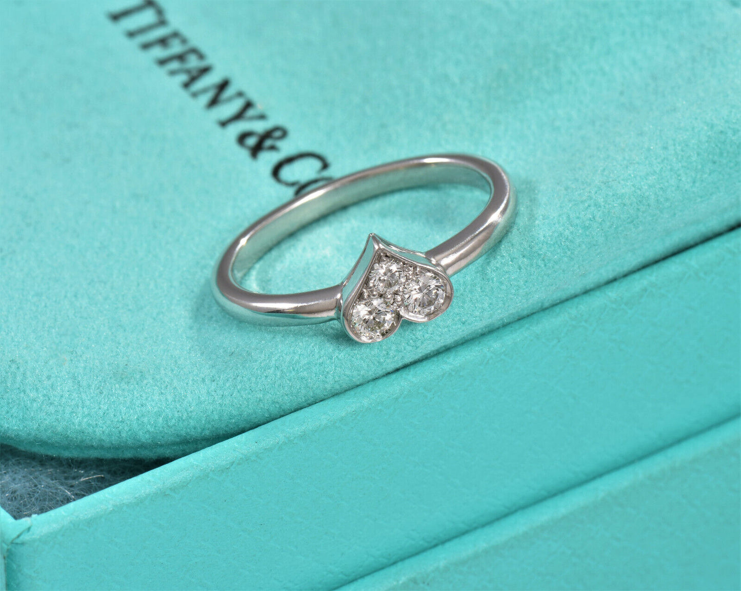 Tiffany & Co Platinum 3 Diamond .17ct Heart Ring Size 6 in Box Pouch Rare Lovely