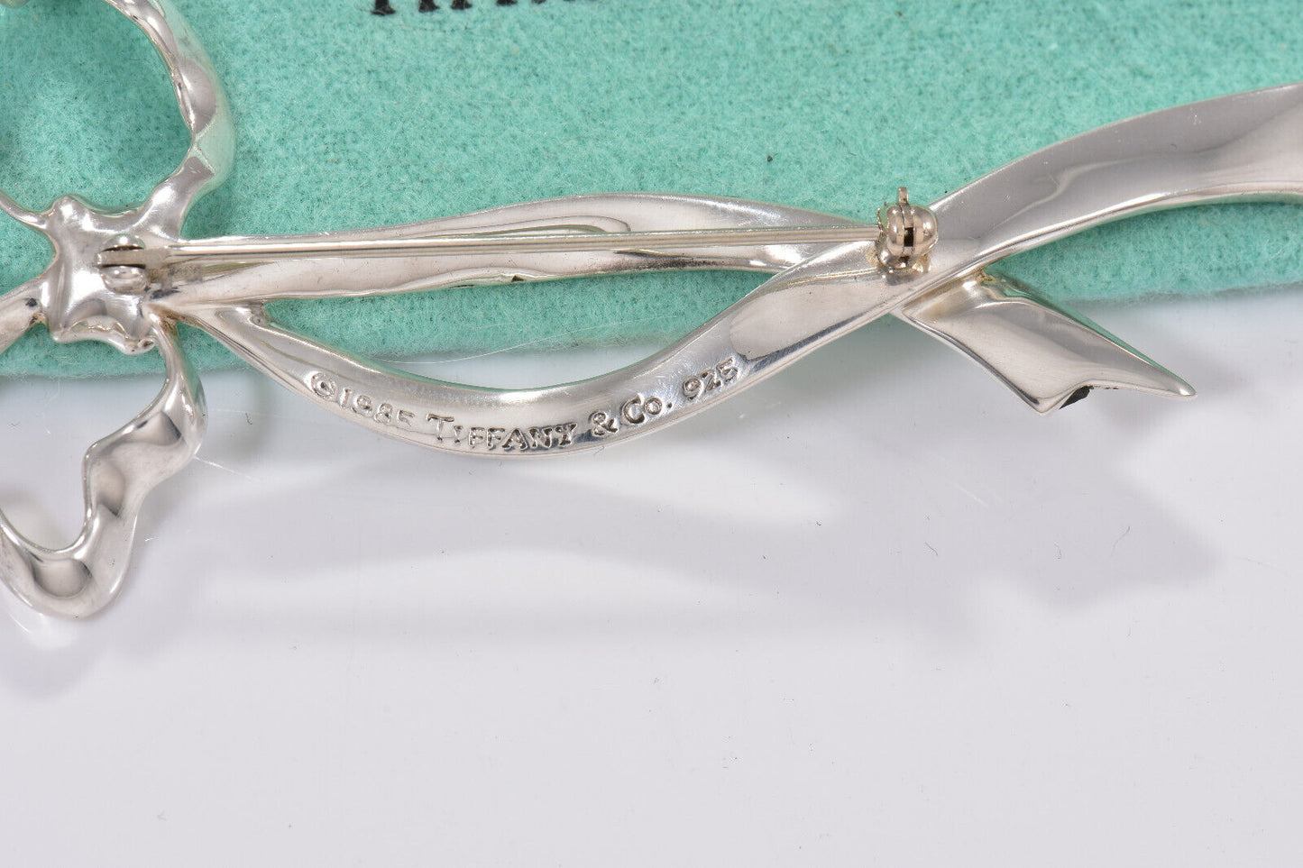 Vintage Tiffany & Co Silver Bow Ribbon Present 3.5" Brooch Rare Pin Elegant Lady