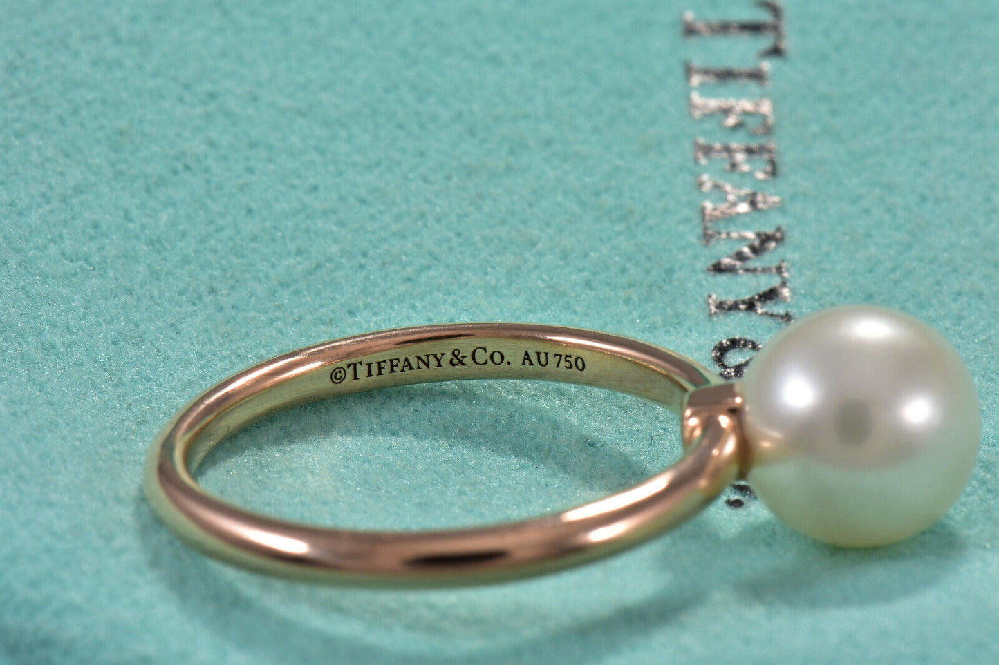 Tiffany & Co 18K Rose Gold Hardwear Pearl 9mm Ball Bead Ring Size 7 Rare Band