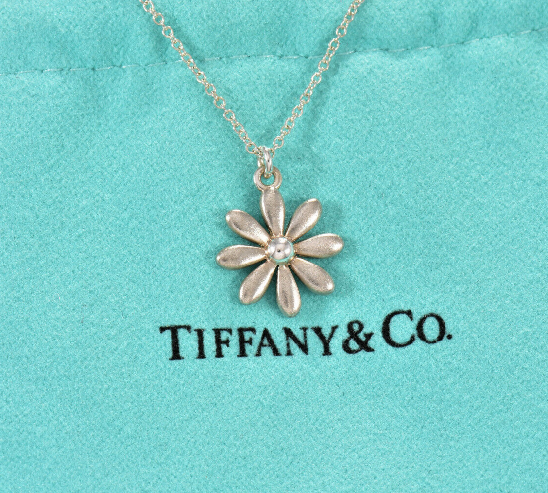 Tiffany & Co Brushed Silver Daisy Flower Pendant Necklace in Pouch Rare Matte