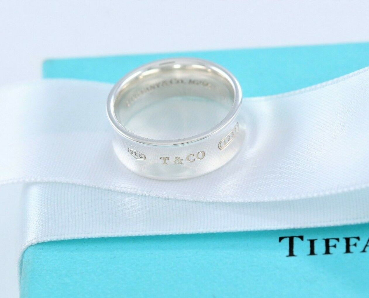 Tiffany & Co Sterling Silver 1837 Medium Ring Size 7 Band in Pouch New Version