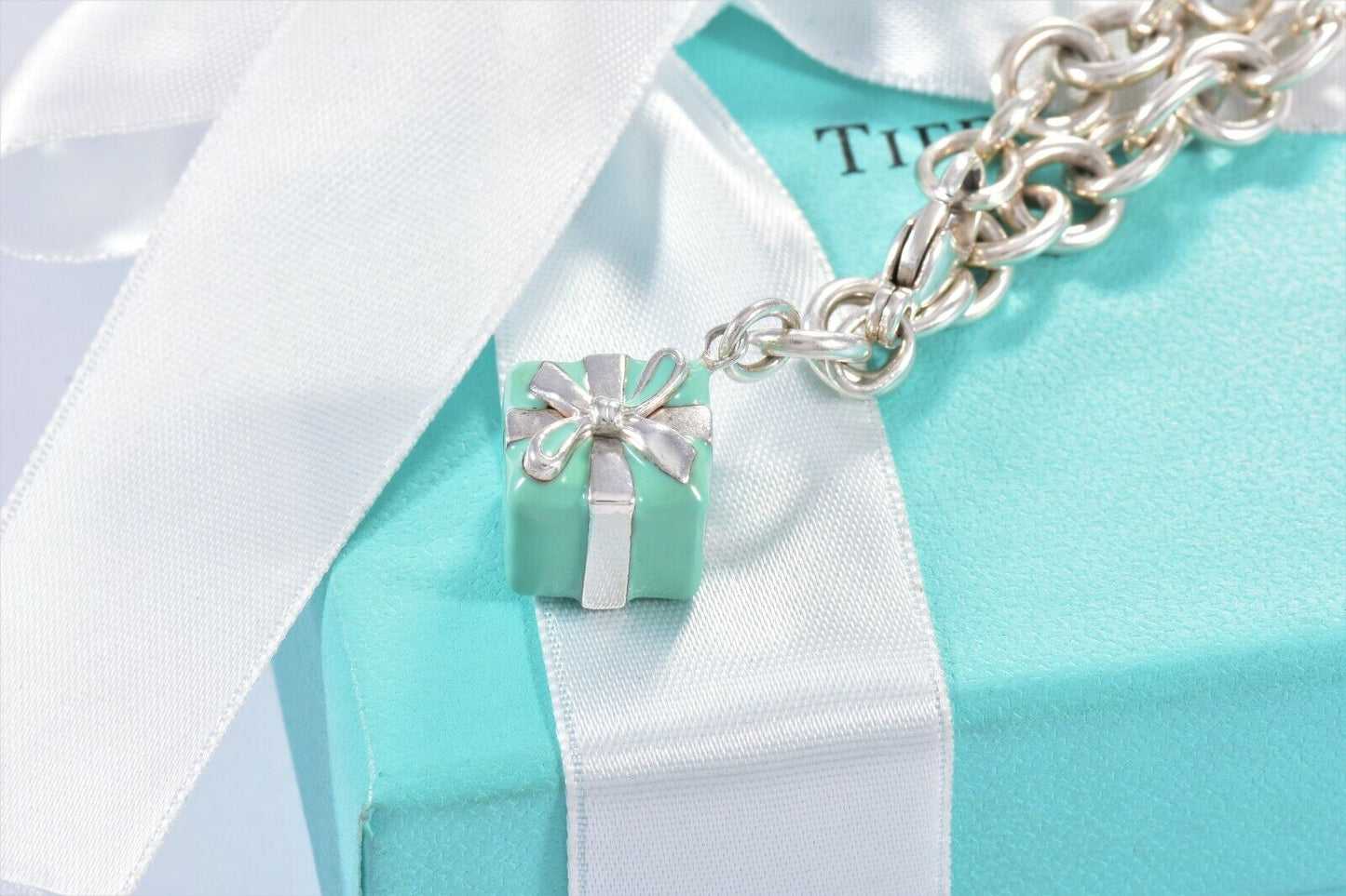 Tiffany & Co Sterling Silver Blue Enamel Gift Box Bracelet in Pouch Rare Present