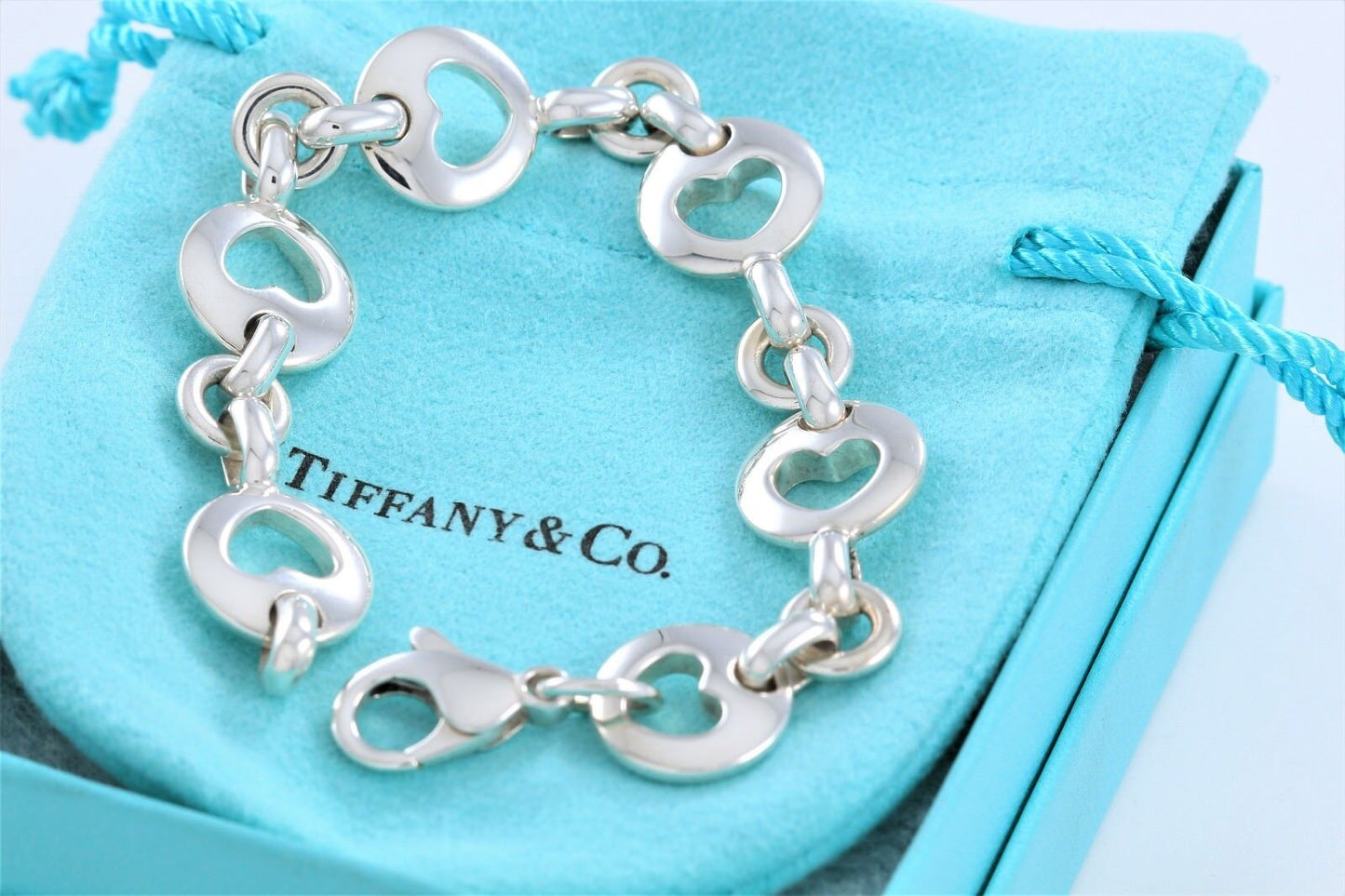 Tiffany & Co Sterling Silver Stencil Heart Chain Link Love Bracelet 7.3" in Box