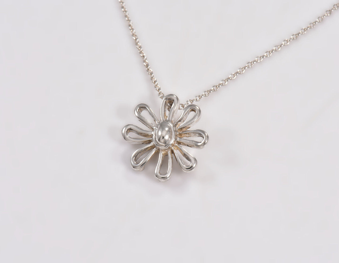 19" Tiffany & Co Silver Paloma Picasso Daisy Flower Pendant Necklace in Pouch