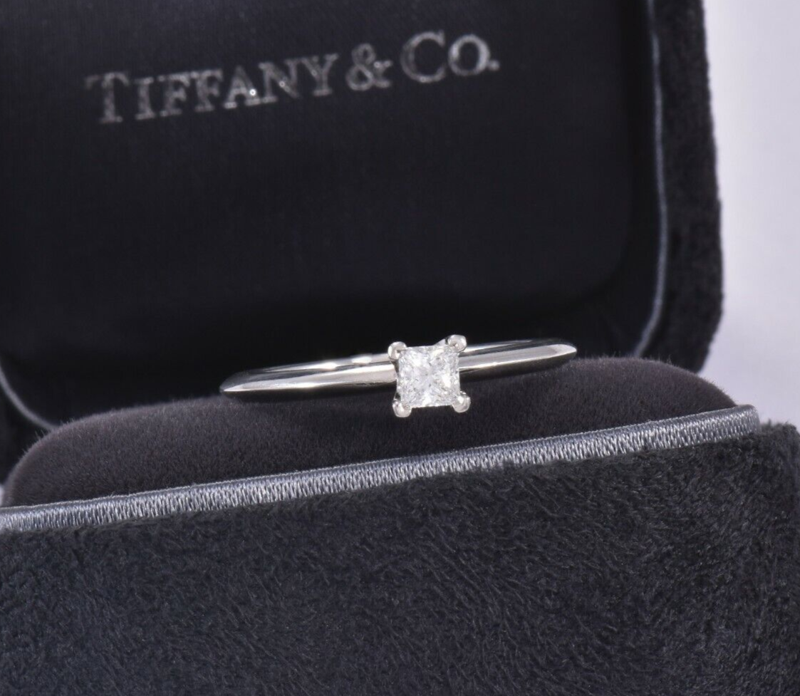 Tiffany & Co Platinum .23 ct Solitaire Diamond Knife Edge Band Ring Size 7 Boxed