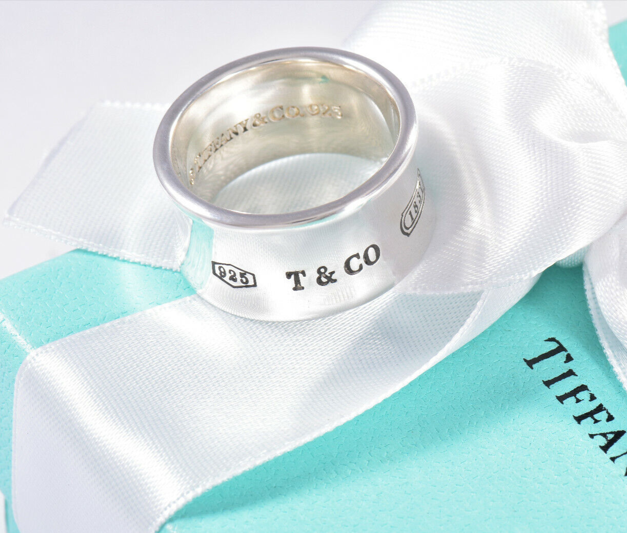 Tiffany & Co Sterling Silver 1837 Wide Concave Band Size 10 Ring in Box Unisex