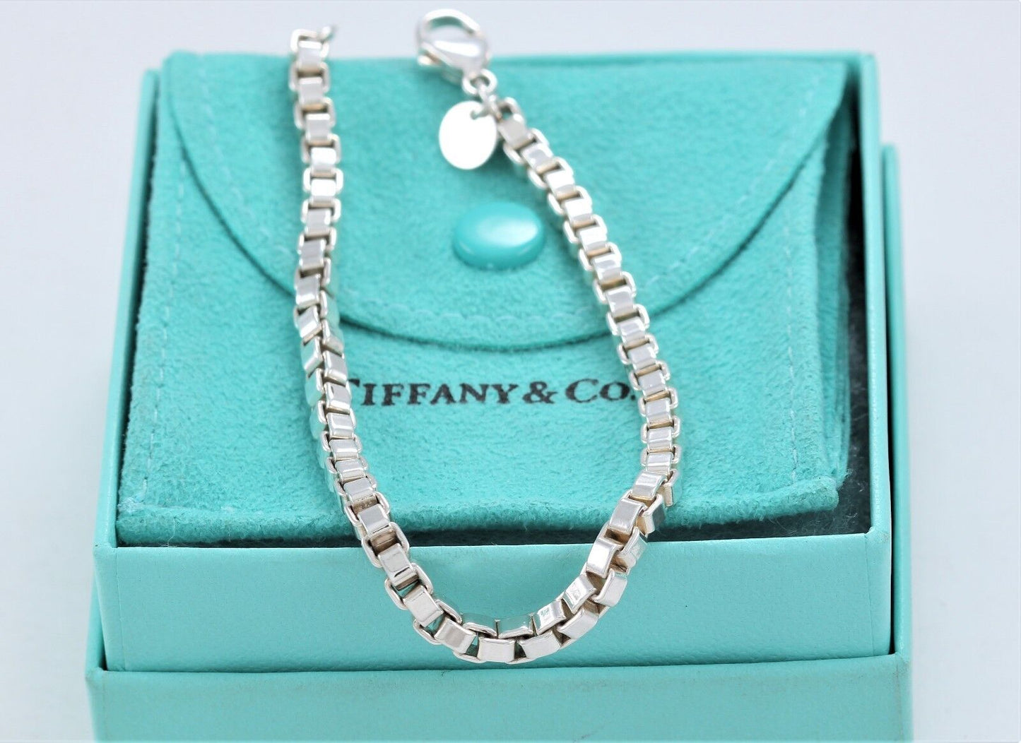 Tiffany & Co Sterling Silver Classic Venetian Link Bracelet 7.6" Chain in Pouch