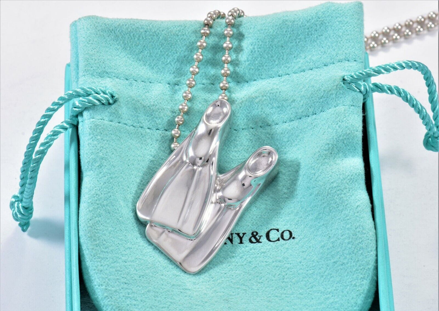 Tiffany & Co Heavy Silver Scuba Diver Fins 34" Bead Chain Necklace & Pouch Rare