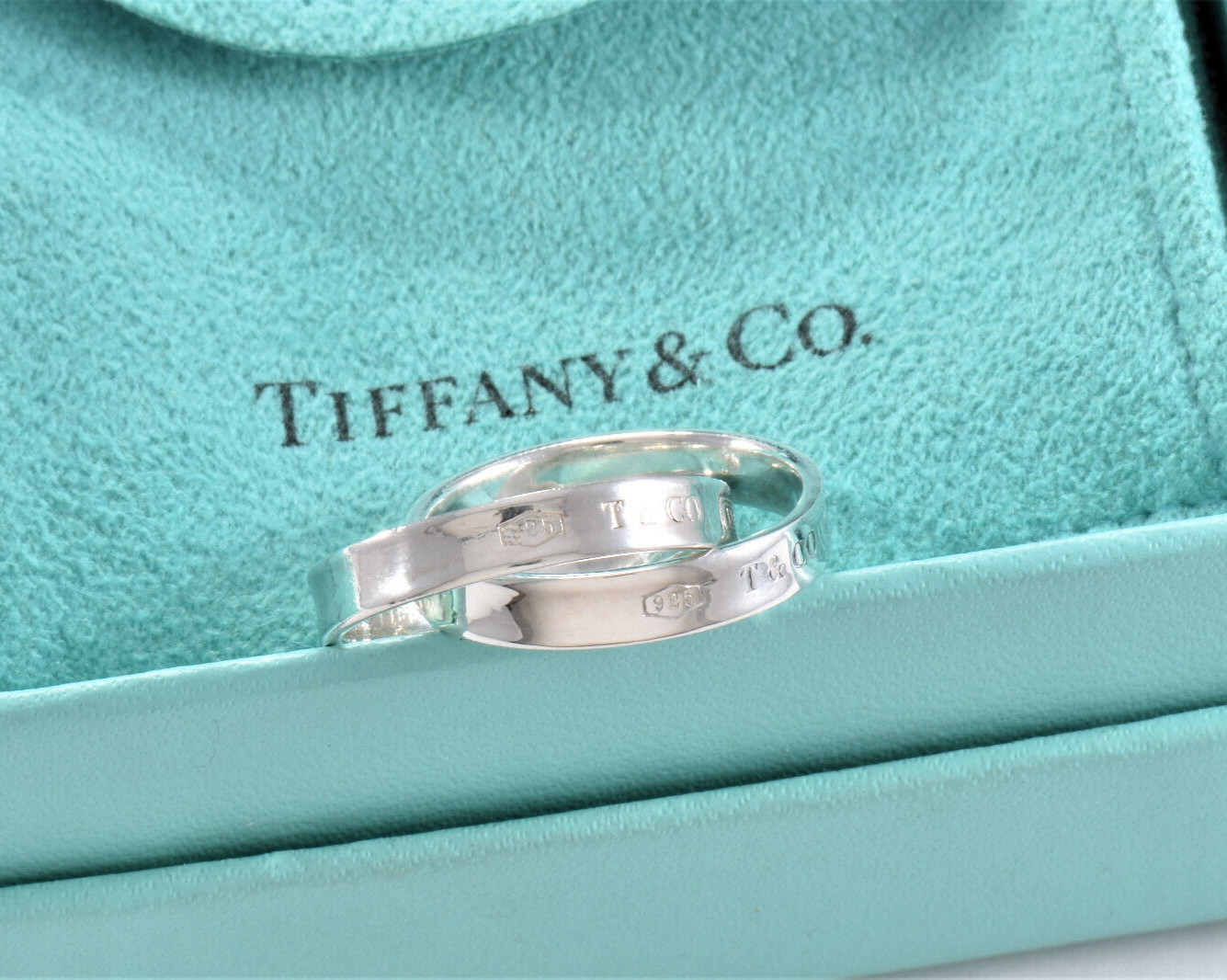 Tiffany & Co Sterling Silver 1837 Double Interlocking Rings Size 5.5 Pouch Band