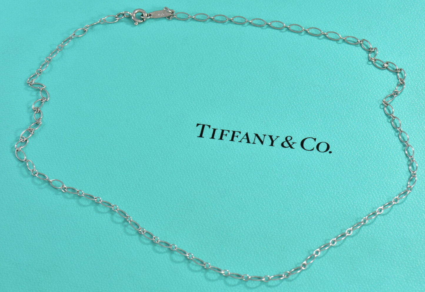 Tiffany & Co 18K White Gold Oval Link Chain 16.25" Necklace For Pendant in Pouch