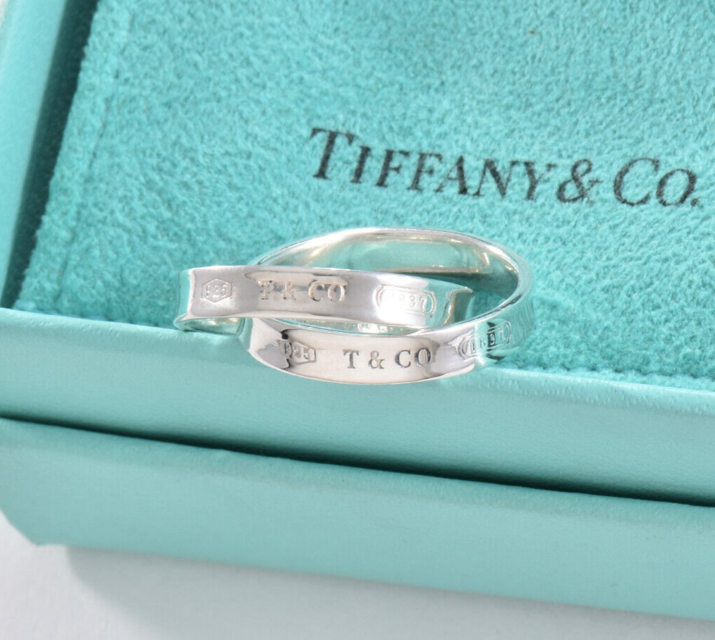 Tiffany & Co Sterling Silver 1837 Double Interlocking Rings Size 5.5 Pouch Band