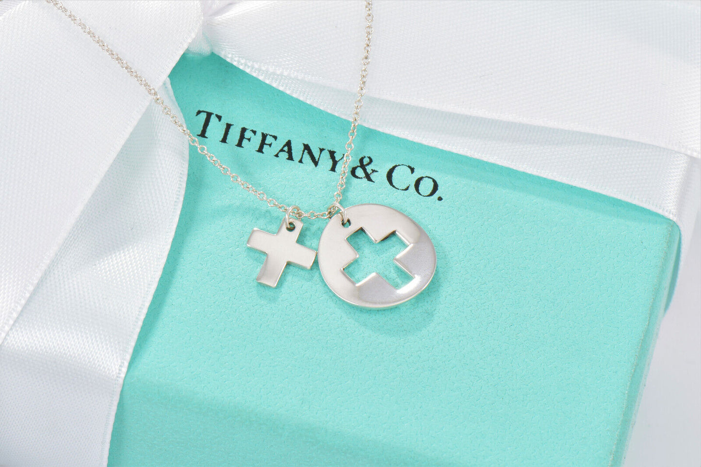 Tiffany & Co Sterling Silver Cross Cutout Circle Pendant 16" Necklace in Pouch