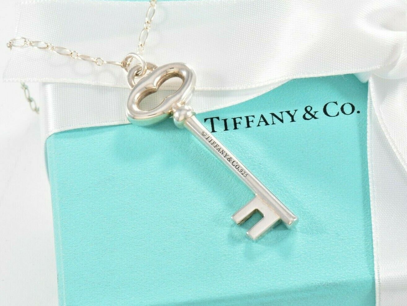 Tiffany & Co Silver Large 2" Oval Key Charm Pendant 18.5" Chain Necklace Pouch