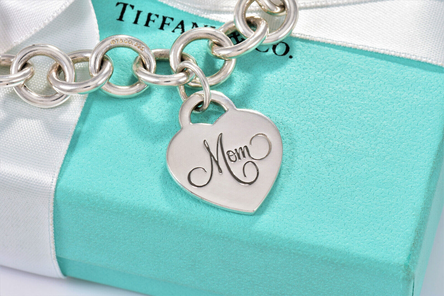 Tiffany & Co Silver Mom Heart Charm 7.75" Chain Bracelet & Box Pouch Lovely Rare