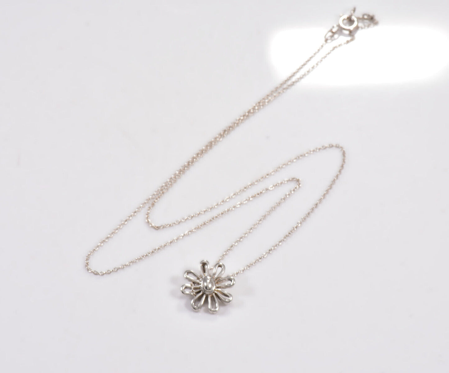 19" Tiffany & Co Silver Paloma Picasso Daisy Flower Pendant Necklace in Pouch