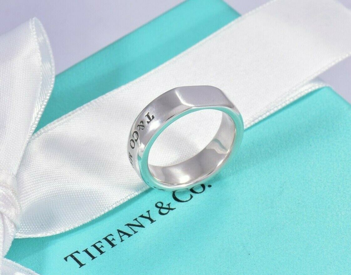 Tiffany & Co Sterling Silver Makers Medium Slice Ring Size 8 in Pouch Wide Mens