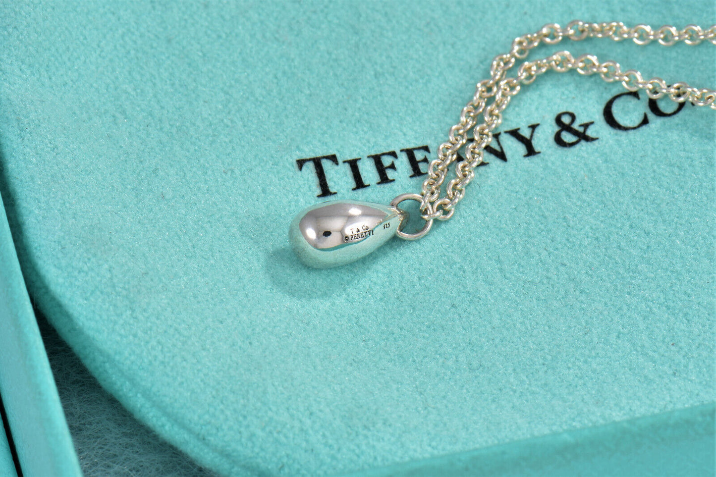 Tiffany & Co Elsa Peretti Silver Three Teardrop Pendant 16" Necklace Pouch Rare