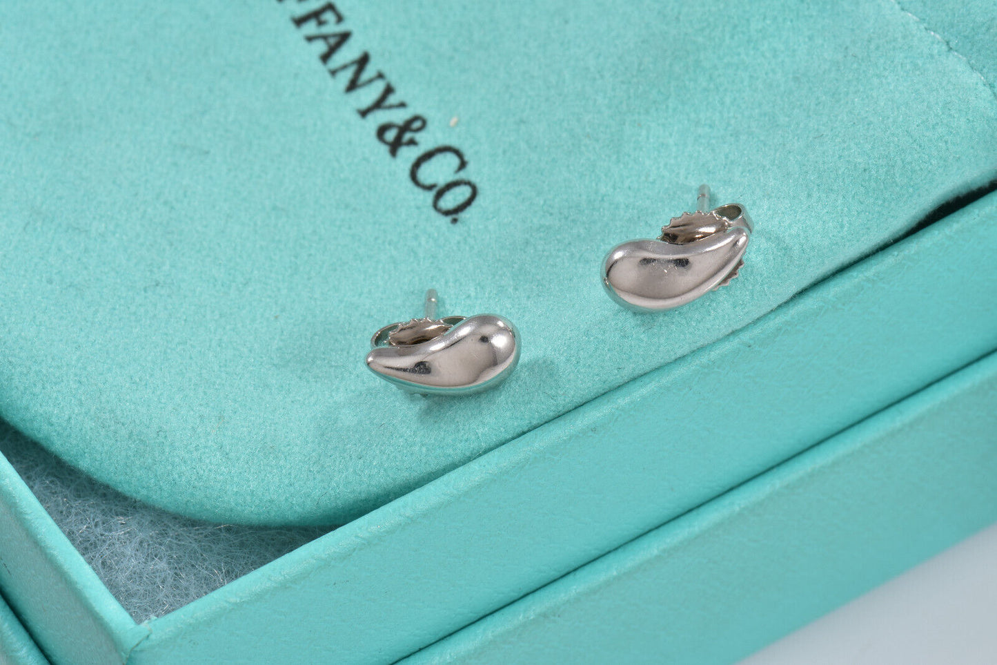 Tiffany & Co Platinum Elsa Peretti Teardrop Stud Earrings in Box Pouch Rare