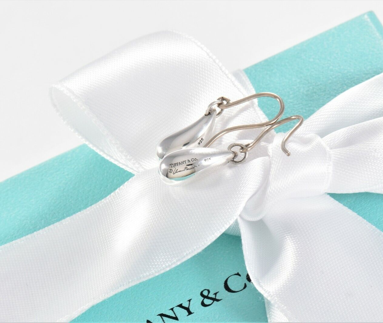 Tiffany & Co Silver Elsa Peretti Dangling Teardrop Hook Earrings in Box Pouch