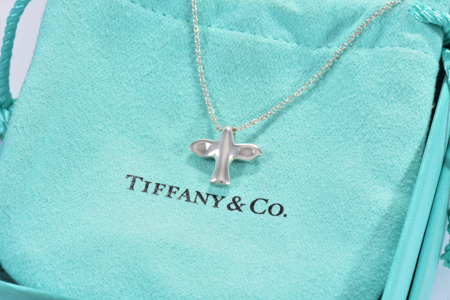 Tiffany & Co Silver Elsa Peretti Small Dove Bird Pendant 16.25" Necklace & Pouch